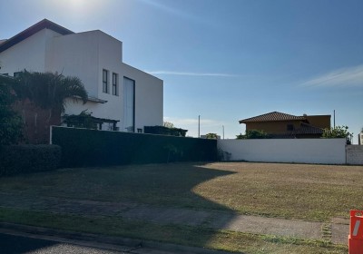 VENDE-SE EXCELENTE TERRENO NO CONDOMÍNIO CYRELA I EM UBERABA/MG