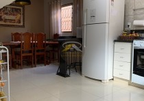 VENDE-SE CASA CONSERVADA NO BAIRRO PACAEMBU I EM UBERABA