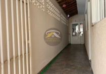 VENDE-SE ÓTIMA CASA NO BAIRRO LEBLON