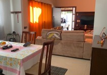 VENDE-SE EXCELENTE CASA NO BAIRRO ABADIA