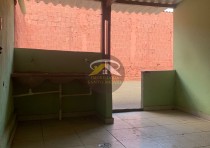 VENDE-SE CASA EM AVENIDA NO BAIRRO UBERABA 1