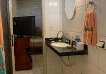 VENDE-SE CASA NO BAIRRO NENE GOMES EM UBERABA