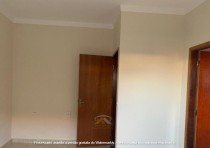 VENDE-SE CASA NO BAIRRO CIDADE NOVA