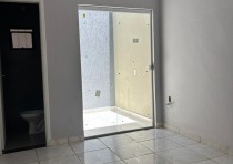 VENDE-SE EXCELENTE CASA NO BAIRRO JD MANHATTAN