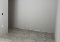 VENDE-SE EXCELENTE CASA NO BAIRRO JD MANHATTAN