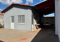 ALUGA-SE: ÓTIMA CASA NO BAIRRO MARAJÓ II
