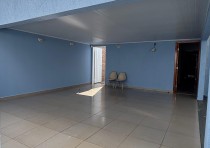 VENDE-SE CASA COM VARANDA GOURMET NO BAIRRO NENE GOMES