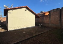 VENDE-SE ÓTIMA CASA NO BAIRRO ANATÊ