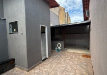 VENDE-SE: EXCELENTE CASA NO BAIRRO CIDADE NOVA EM UBERABA