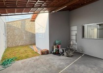CASA COM FINO ACABAMENTO DISPONÍVEL PARA VENDA NO BAIRRO JD ESPANHA