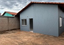 CASA BEM CONSERVADA DISPONÍVEL PARA VENDA NO BAIRRO COLIBRI