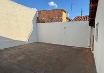 CASA COM TRÊS QUARTOS DISPONÍVEL PARA VENDA NO BAIRRO UBERABA 1.