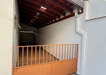 CASA COM TRÊS QUARTOS DISPONÍVEL PARA VENDA NO BAIRRO UBERABA 1.
