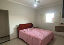 CASA FUNCIONAL PARA VENDA NO BAIRRO JARDIM SÃO BENTO