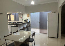 CASA FUNCIONAL PARA VENDA NO BAIRRO JARDIM SÃO BENTO