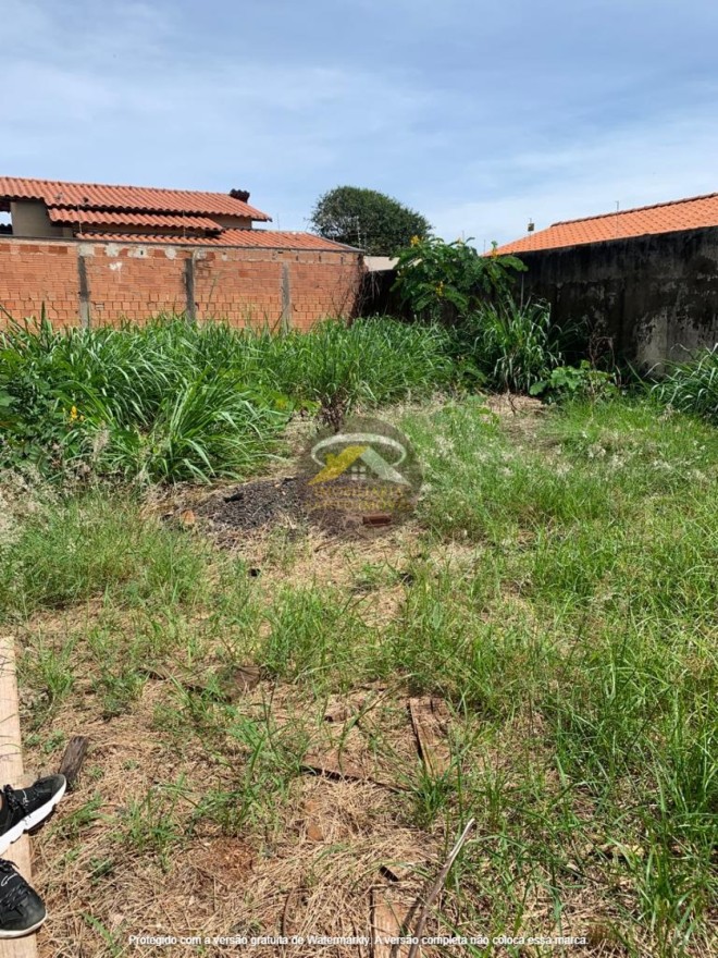 VENDE-SE OPORTUNIDADE DE TERRENO NO JOSA BERNARDINO