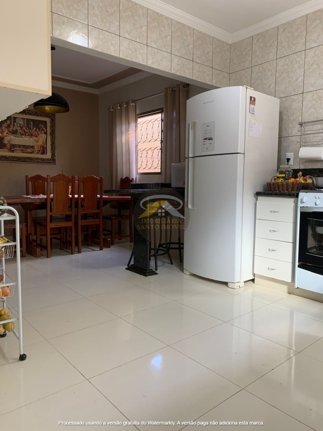 VENDE-SE CASA CONSERVADA NO BAIRRO PACAEMBU I EM UBERABA