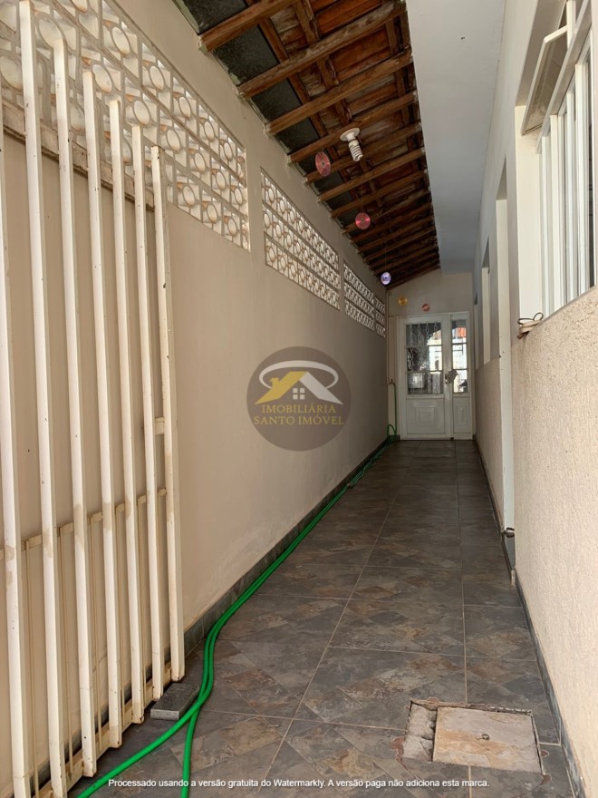 VENDE-SE ÓTIMA CASA NO BAIRRO LEBLON