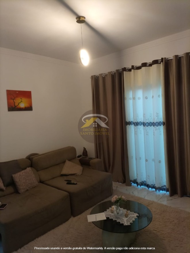 VENDE-SE ÓTIMA CASA NO PARQUE DAS LARANJEIRAS