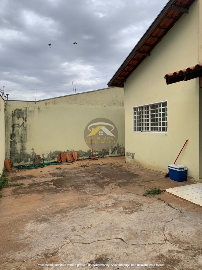 VENDE-SE OPORTUNIDADE CASA NO BAIRRO JARDIM MARACANÃ