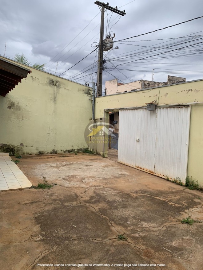 VENDE-SE OPORTUNIDADE CASA NO BAIRRO JARDIM MARACANÃ