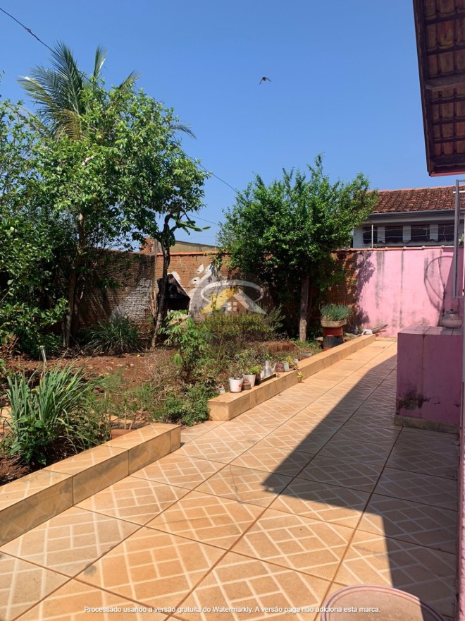 VENDE-SE EXCELENTE CASA NO BAIRRO GAMELEIRA