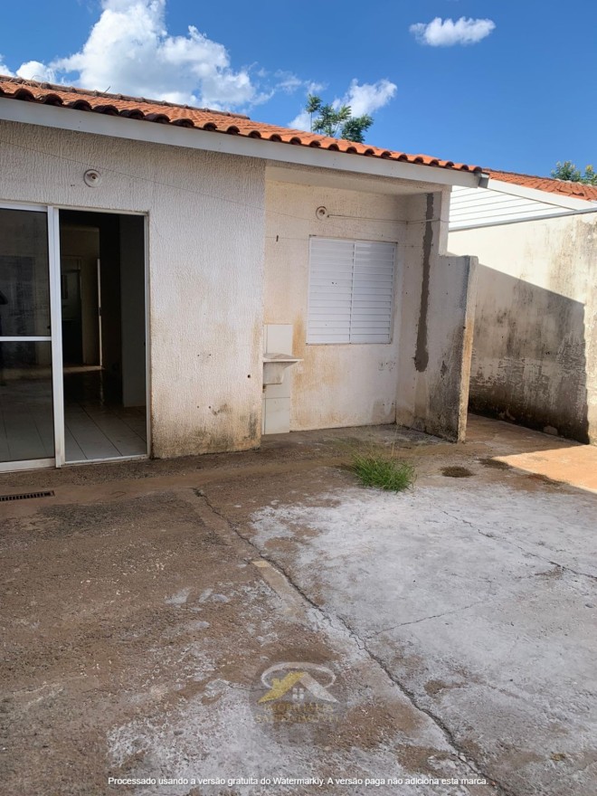 VENDE-SE CASA NO CONDOMINIO TERRA NOVA EM UBERABA