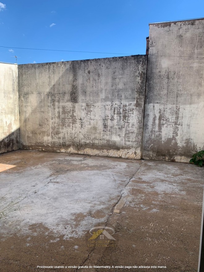 VENDE-SE CASA NO CONDOMINIO TERRA NOVA EM UBERABA