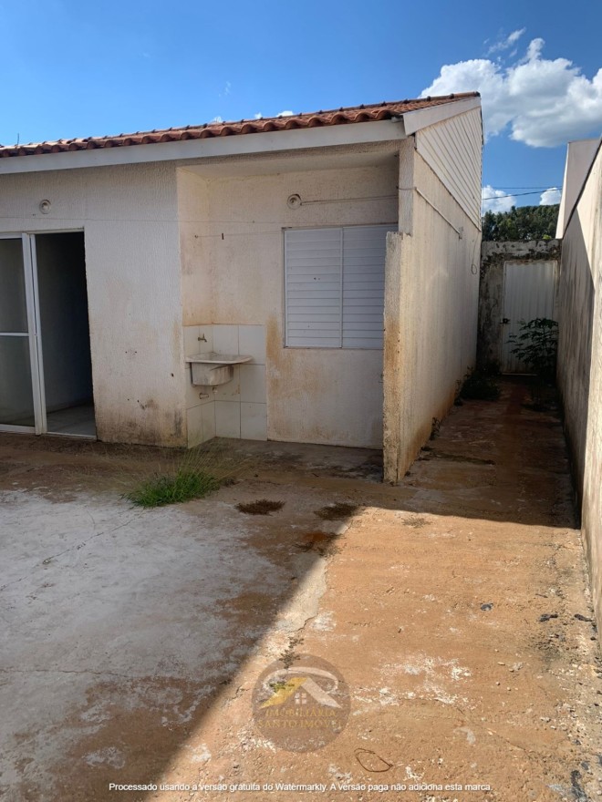 VENDE-SE CASA NO CONDOMINIO TERRA NOVA EM UBERABA