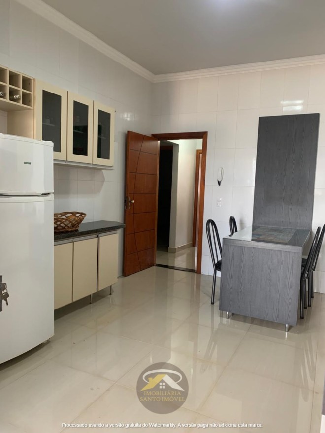 VENDE-SE LINDA CASA COM VARANDA GOURMET NO BAIRRO NENÊ GOMES