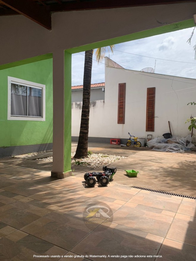 VENDE-SE CASA NO BAIRRO ANTÔNIA CANDIDA I