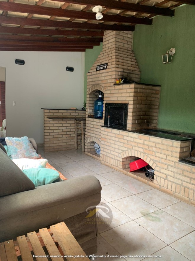 VENDE-SE CASA NO BAIRRO ANTÔNIA CANDIDA I