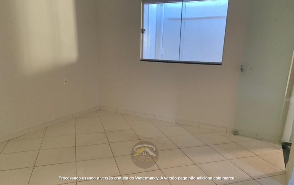 VENDE-SE CASA NO BAIRRO CIDADE NOVA