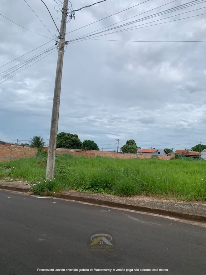 VENDE-SE: TERRENO NO BAIRRO DE LOURDES EM UBERABA