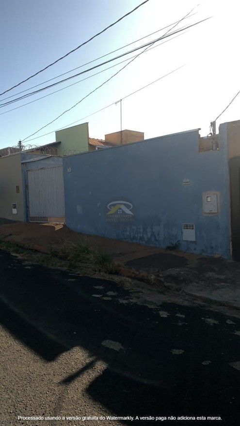 VENDE-SE TERRENO NO BAIRRO NENE GOMES - 250M²