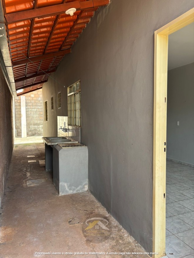 VENDE-SE CASA COM VALOR DE OPORTUNIDADE NO BAIRRO JARDIM ITÁLIA