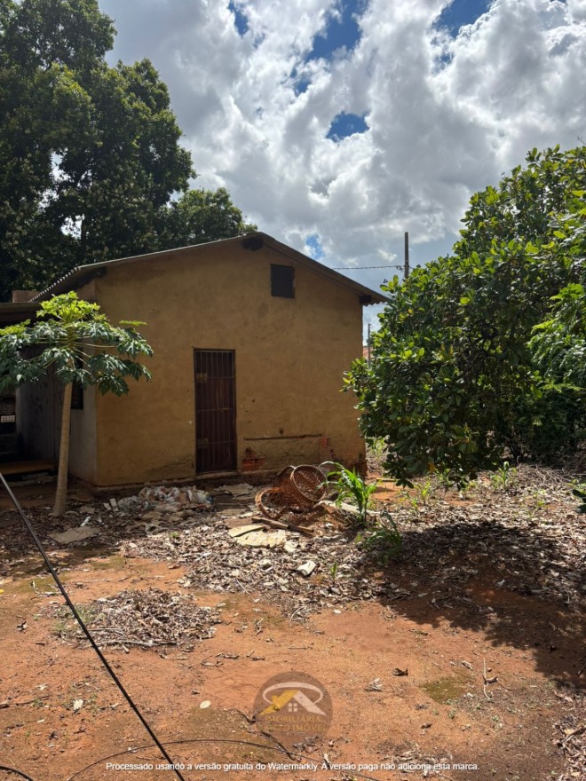 VENDE-SE TERRENO NO BAIRRO ABADIA