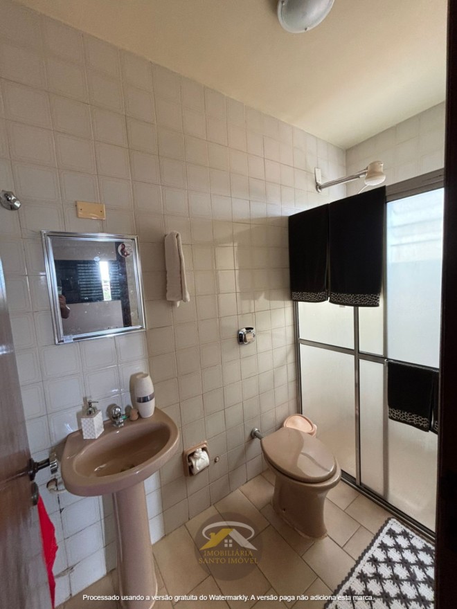 VENDE-SE: APARTAMENTO COM SACADA DISPONIVEL NO BAIRRO FABRICIO