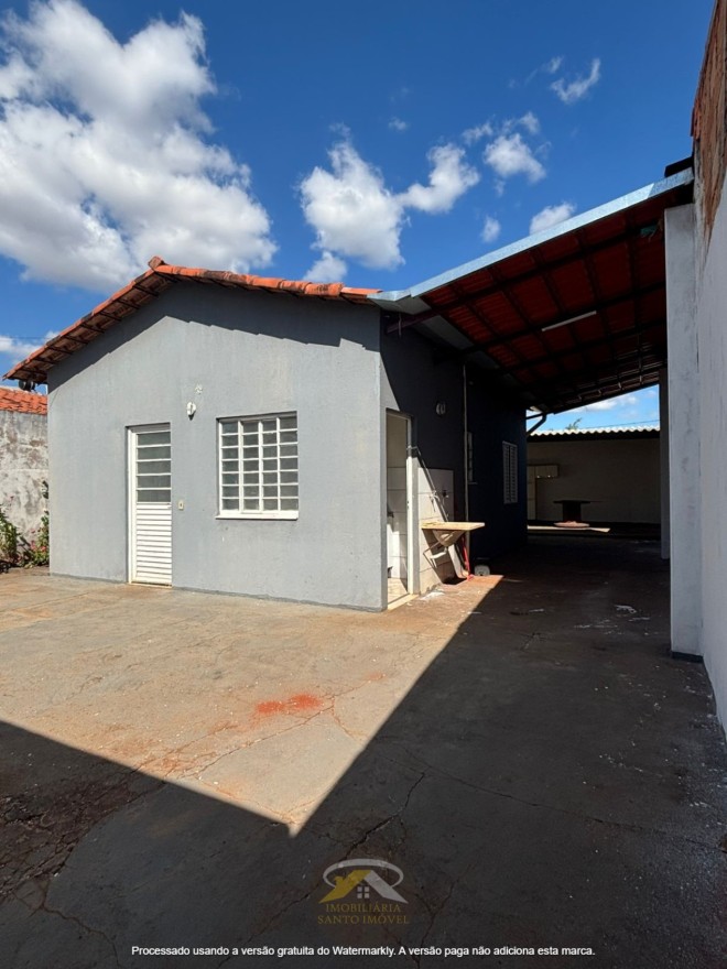 ALUGA-SE: ÓTIMA CASA NO BAIRRO MARAJÓ II