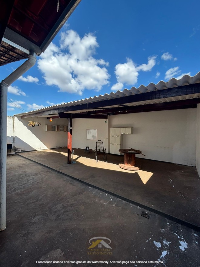 ALUGA-SE: ÓTIMA CASA NO BAIRRO MARAJÓ II