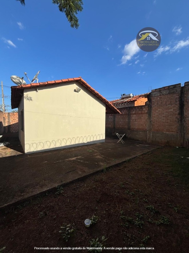 VENDE-SE ÓTIMA CASA NO BAIRRO ANATÊ