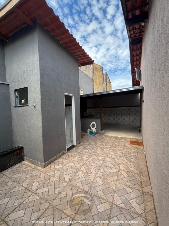 VENDE-SE: EXCELENTE CASA NO BAIRRO CIDADE NOVA EM UBERABA