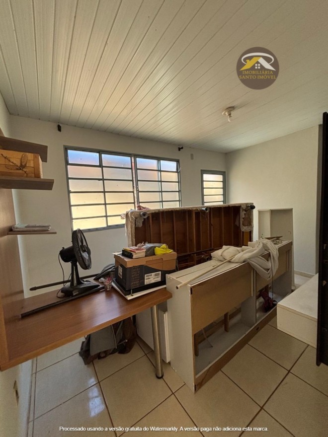 VENDE-SE ÓTIMA CASA NO BAIRRO ANATÊ