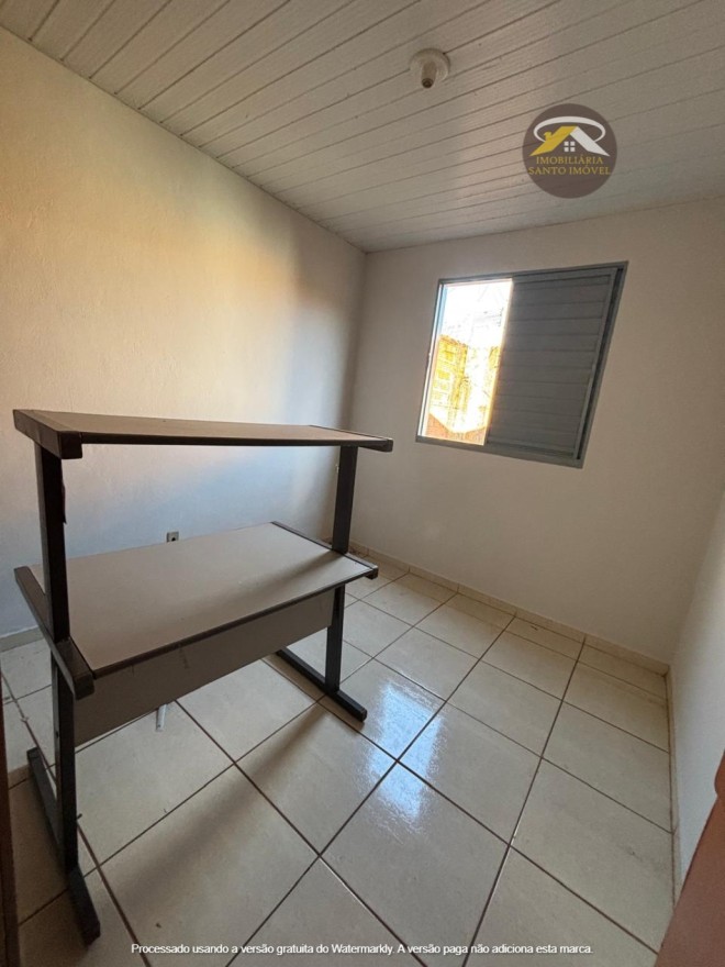 VENDE-SE ÓTIMA CASA NO BAIRRO ANATÊ