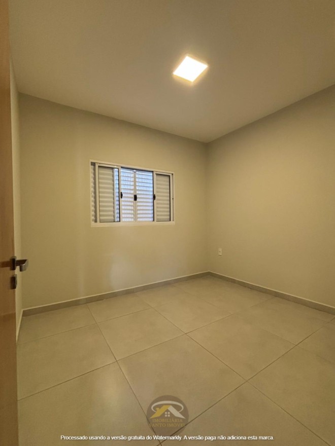 CASA COM FINO ACABAMENTO DISPONÍVEL PARA VENDA NO BAIRRO JD ESPANHA