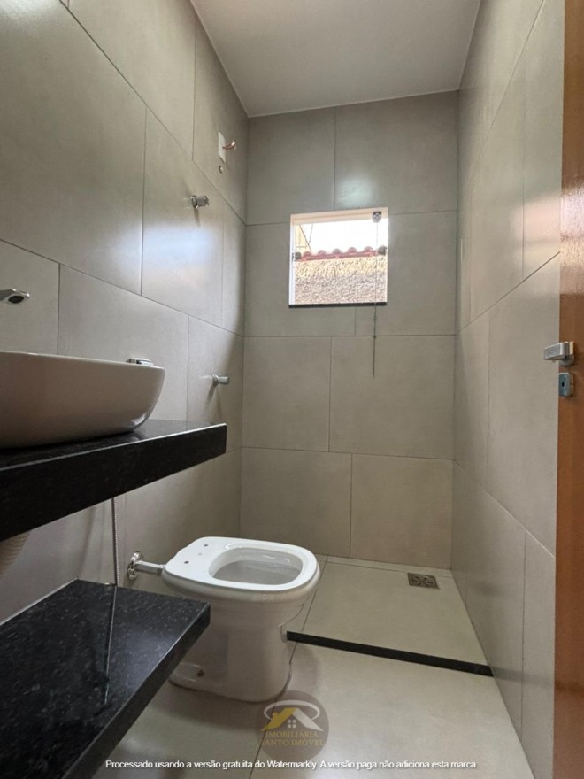CASA COM FINO ACABAMENTO DISPONÍVEL PARA VENDA NO BAIRRO JD ESPANHA