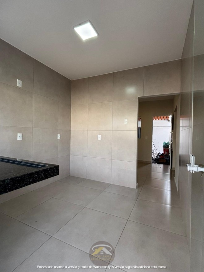 CASA COM FINO ACABAMENTO DISPONÍVEL PARA VENDA NO BAIRRO JD ESPANHA