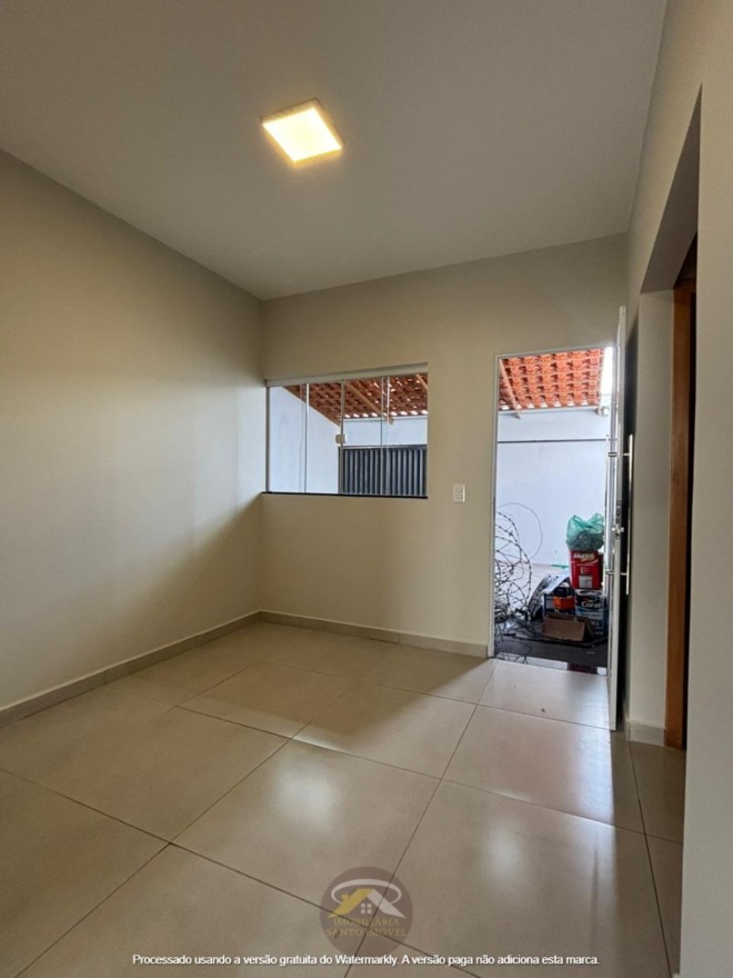 CASA COM FINO ACABAMENTO DISPONÍVEL PARA VENDA NO BAIRRO JD ESPANHA