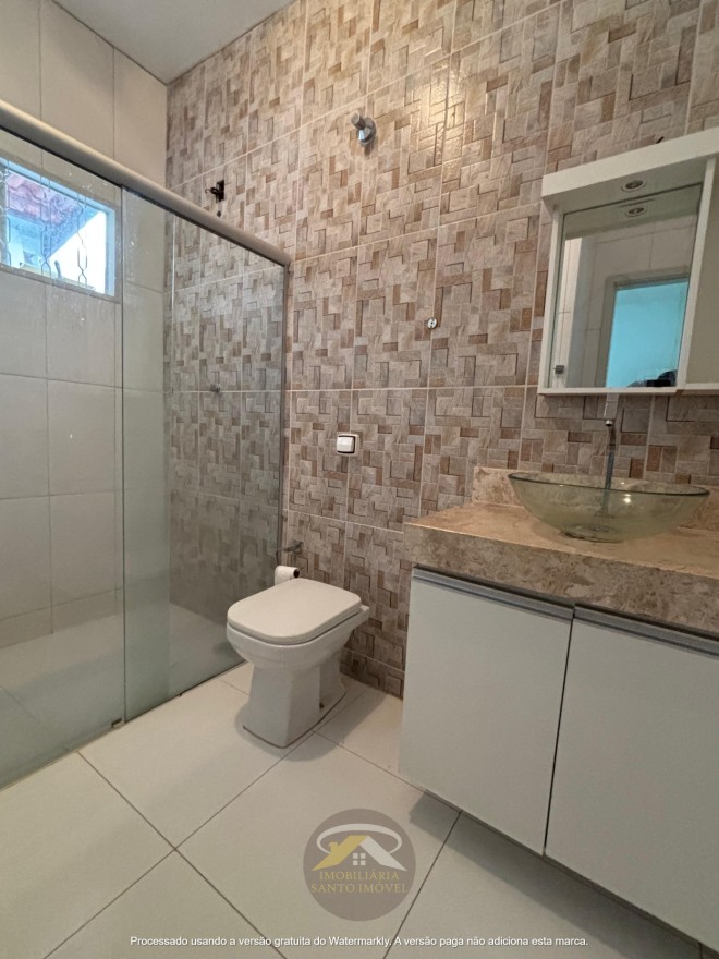 CASA COM TRÊS QUARTOS DISPONÍVEL PARA VENDA NO BAIRRO UBERABA 1.