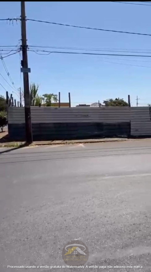 ÁREA COM 2.540M² DISPONÍVEL P/ LOCAÇÃO NA AV. MANOEL DE MELO REZENDE.